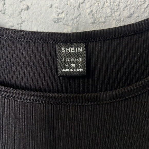 Shein long sleeves black top - Picture 2 of 2